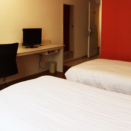Hanting Hotel Changchun Qimao City الغرفة الصورة